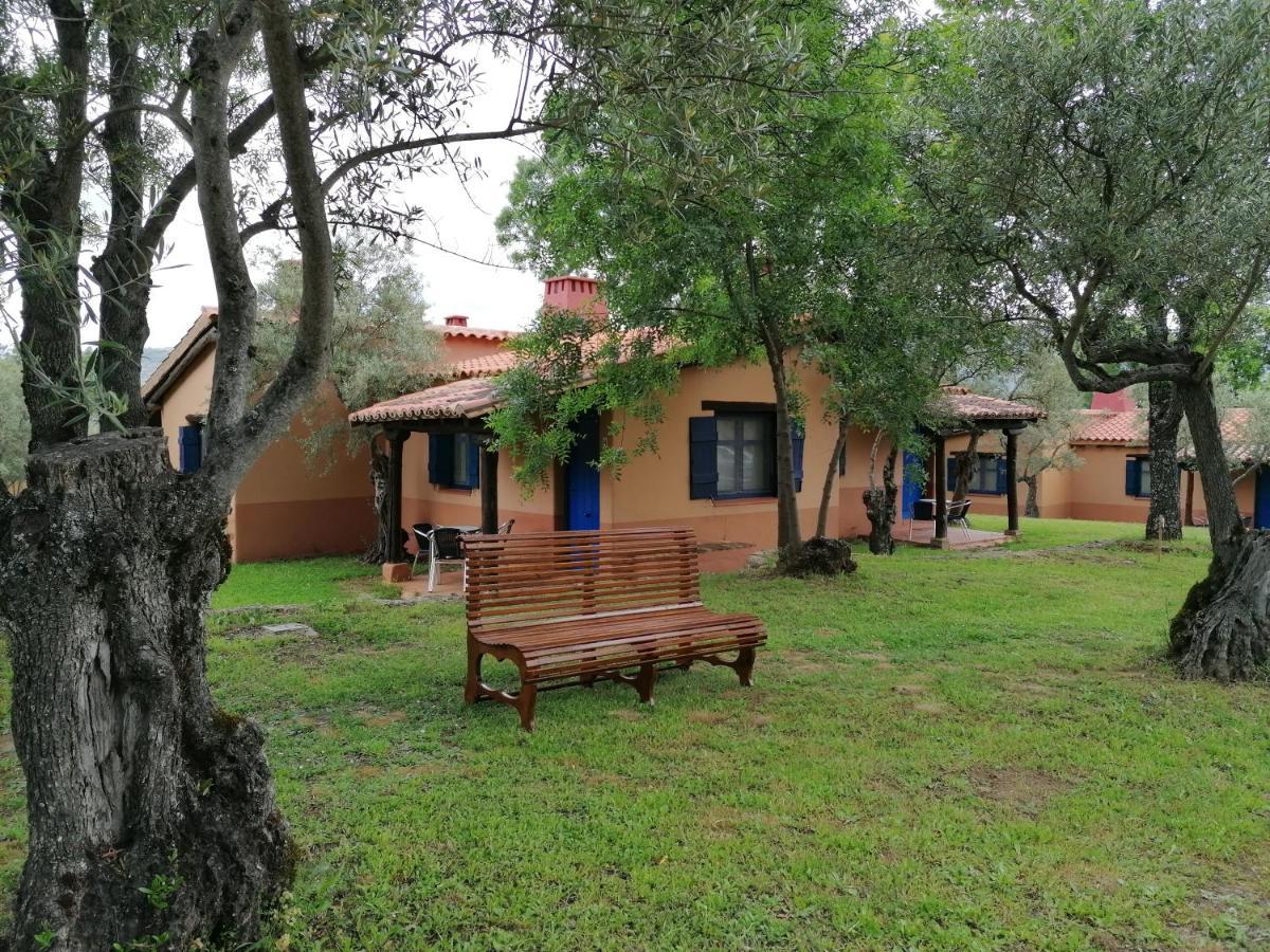 Complejo Aldea Vetonia Check Out Hasta Las 20H Parque De Mascotas Zonas Infantiles Ideal Grupos Parejas Familias Informate Apertura Piscina 1 De Mayo Hervás Exterior foto