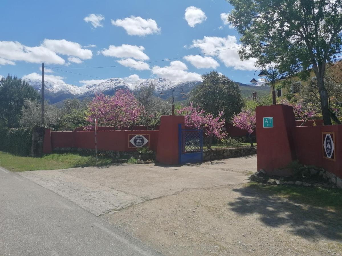 Complejo Aldea Vetonia Check Out Hasta Las 20H Parque De Mascotas Zonas Infantiles Ideal Grupos Parejas Familias Informate Apertura Piscina 1 De Mayo Hervás Exterior foto