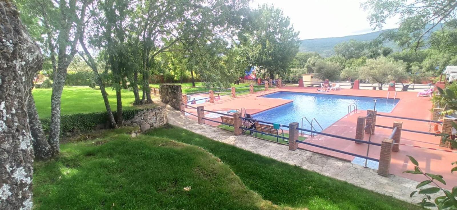 Complejo Aldea Vetonia Check Out Hasta Las 20H Parque De Mascotas Zonas Infantiles Ideal Grupos Parejas Familias Informate Apertura Piscina 1 De Mayo Hervás Exterior foto